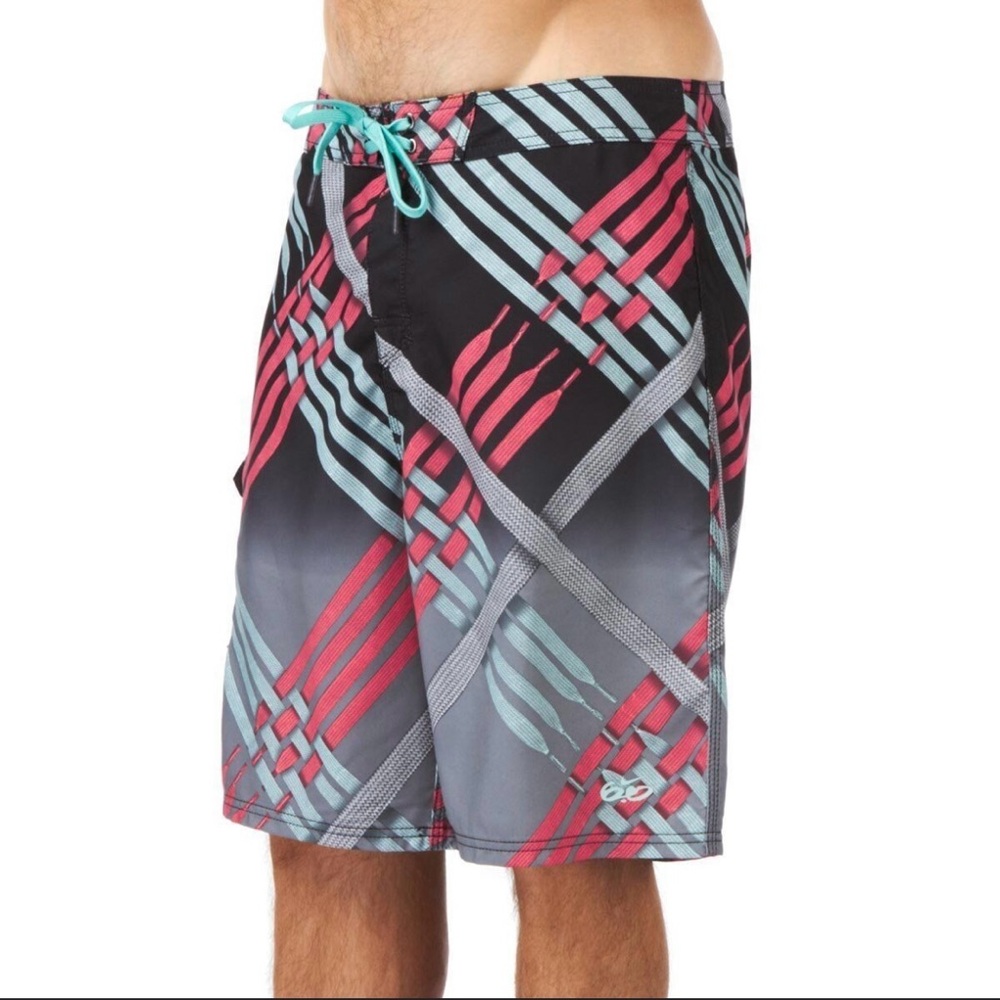 NWT Nikes 6.0 Boardshorts Size 30-Medium